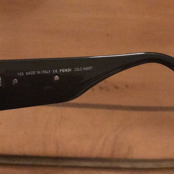 Fendi Large Sunglasses - Picture 4 of 5